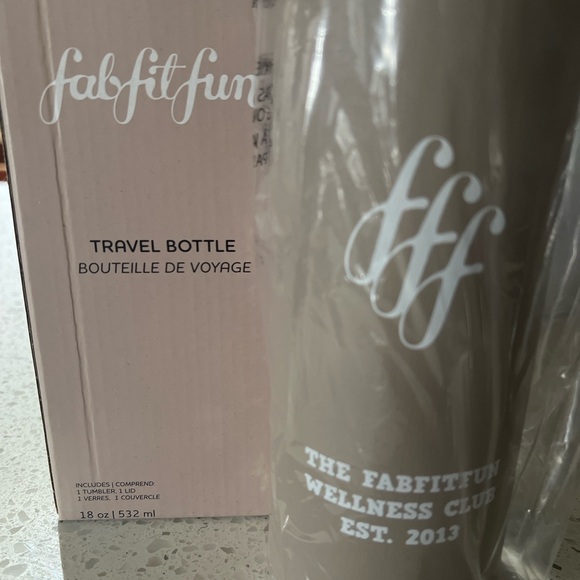fabfitfun water bottle - Picture 1 of 1